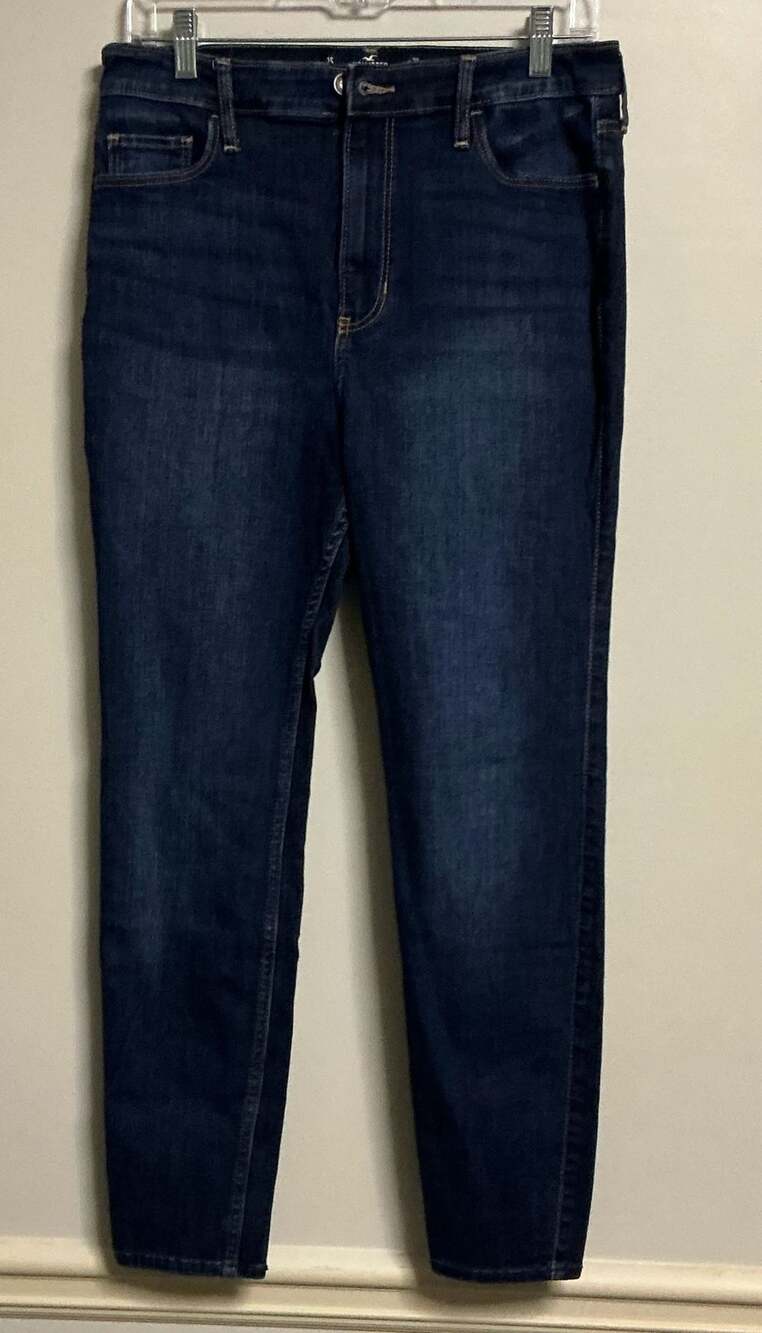 Hollister Ultra High Rise Super Skinny Soft Stretch Jeans Size W30 L26
